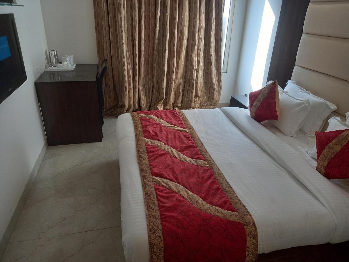 Hotel Benz International Делі Екстер'єр фото