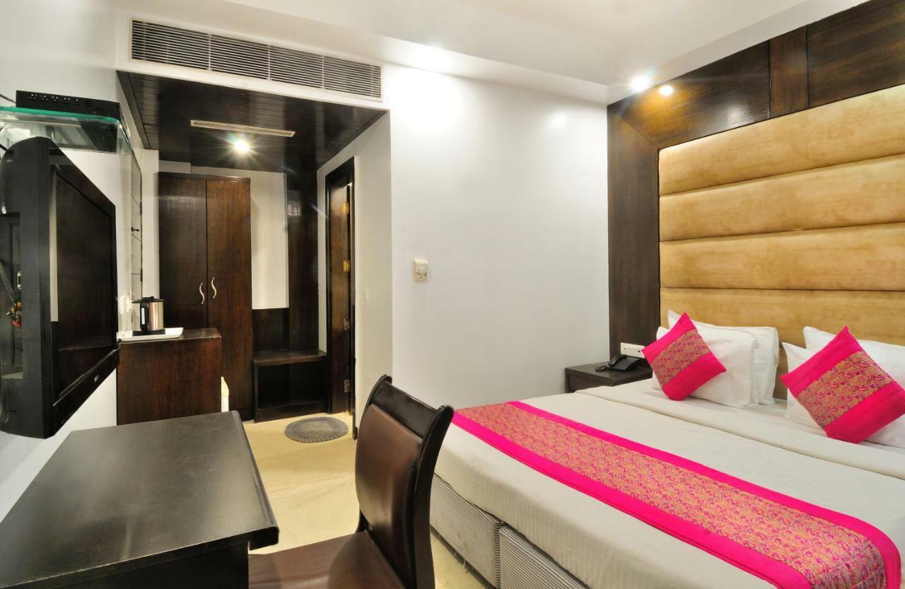 Hotel Benz International Делі Екстер'єр фото