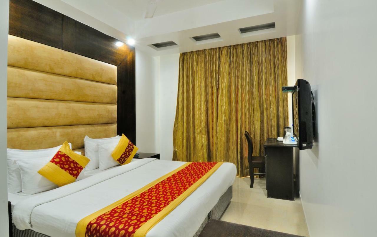 Hotel Benz International Делі Екстер'єр фото