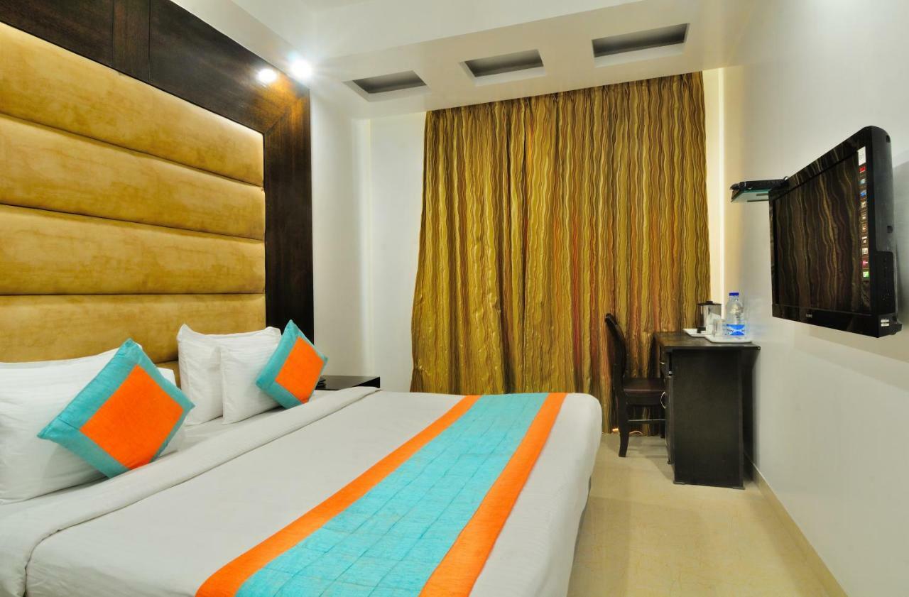 Hotel Benz International Делі Екстер'єр фото